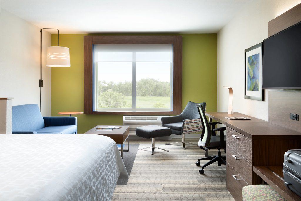 Holiday Inn Express & Suites Farmville By Ihg Екстериор снимка