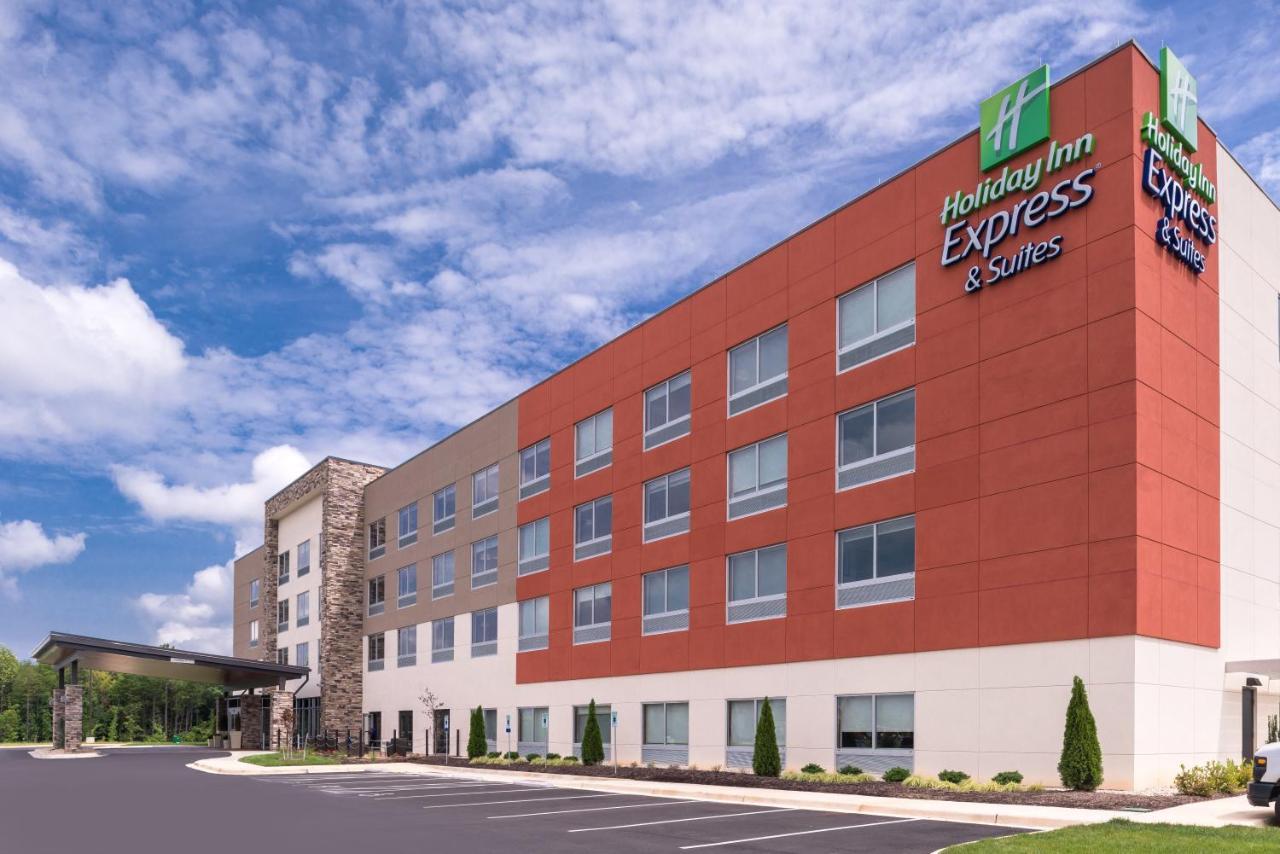 Holiday Inn Express & Suites Farmville By Ihg Екстериор снимка